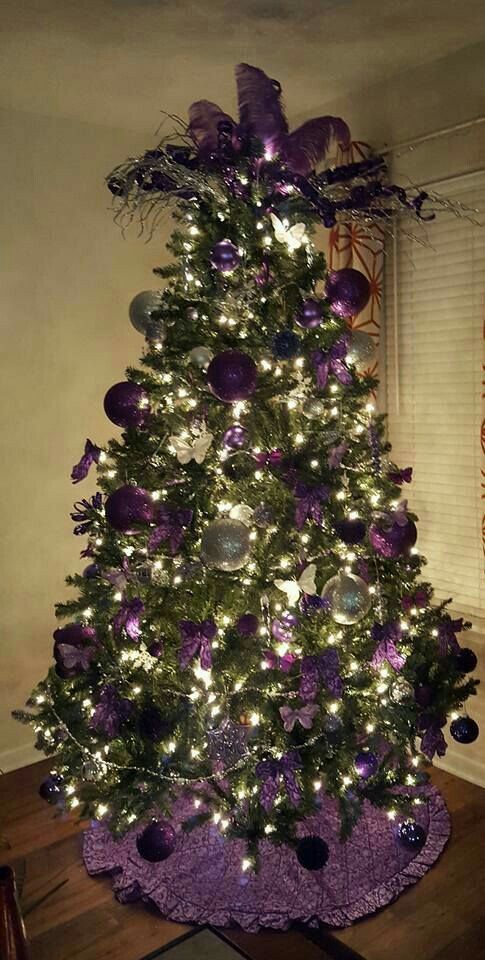 arbol de navidad morado y dorado