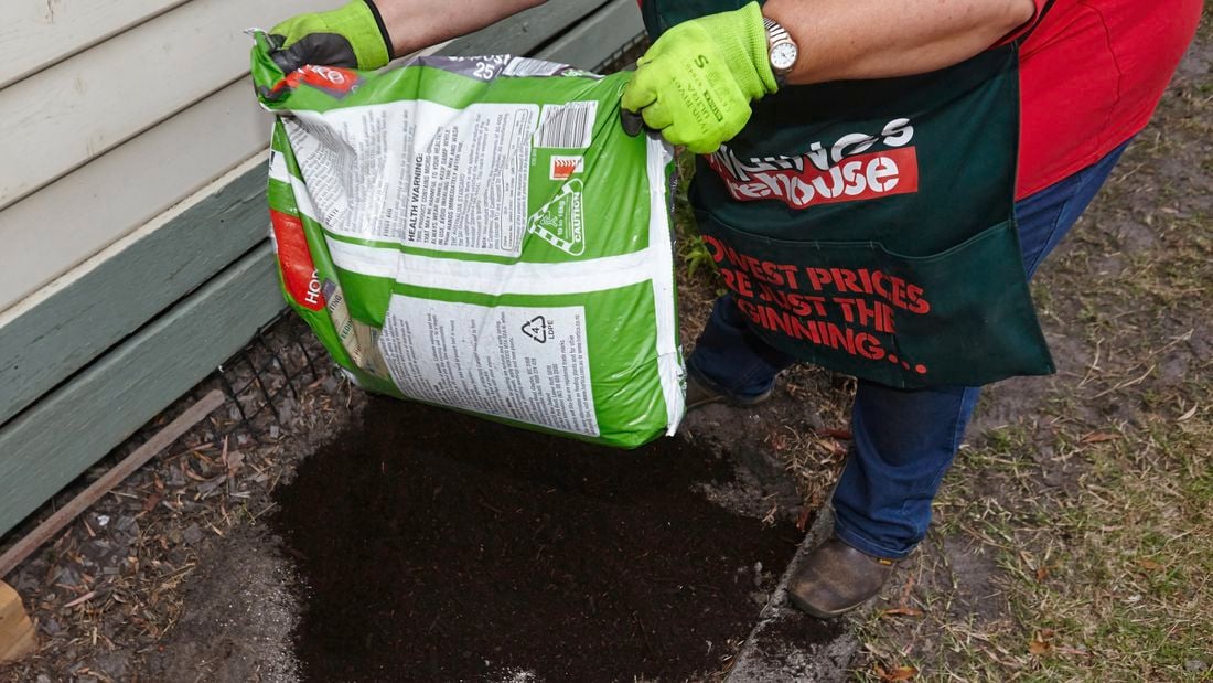 bunnings soil