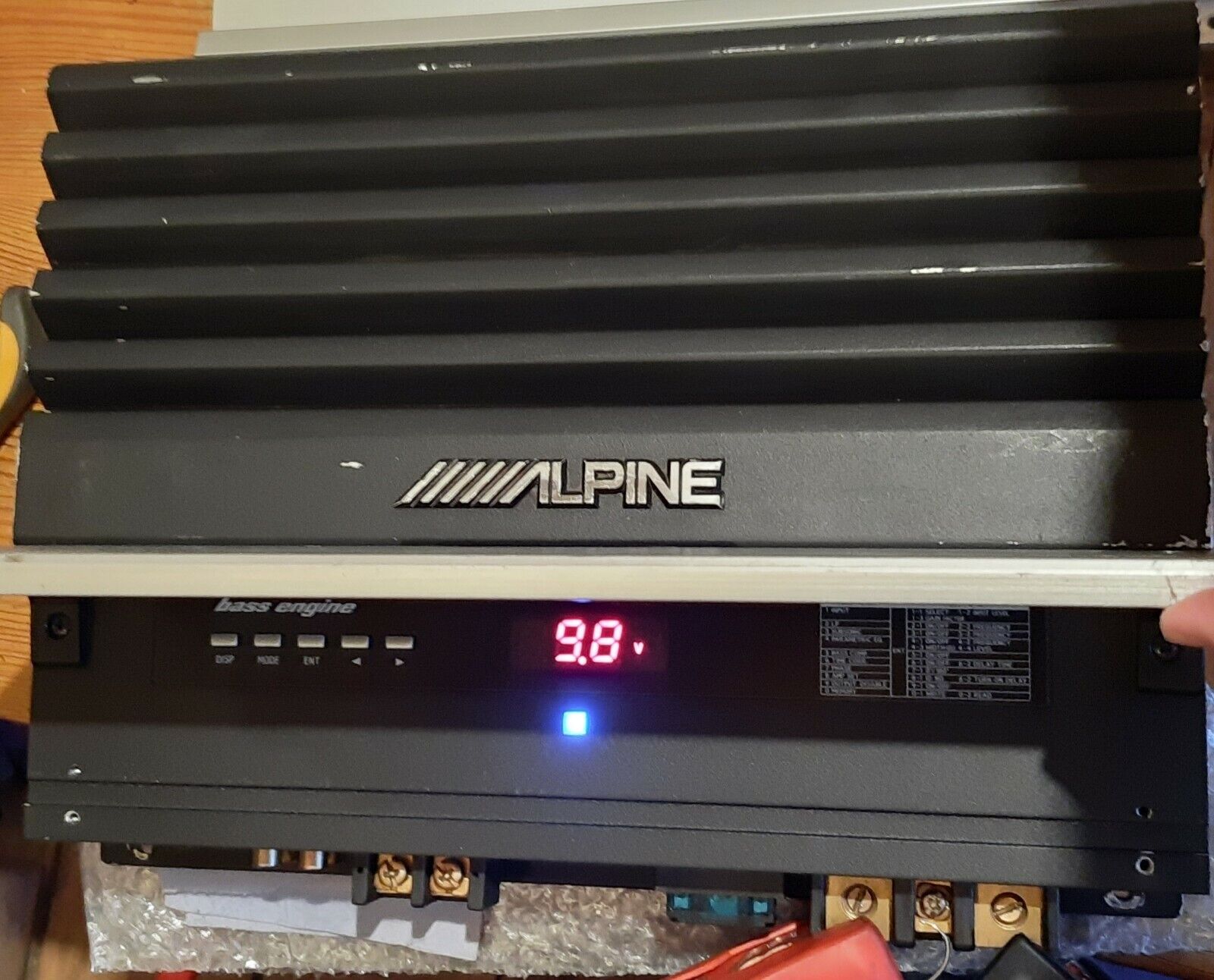 alpine bass engine amp