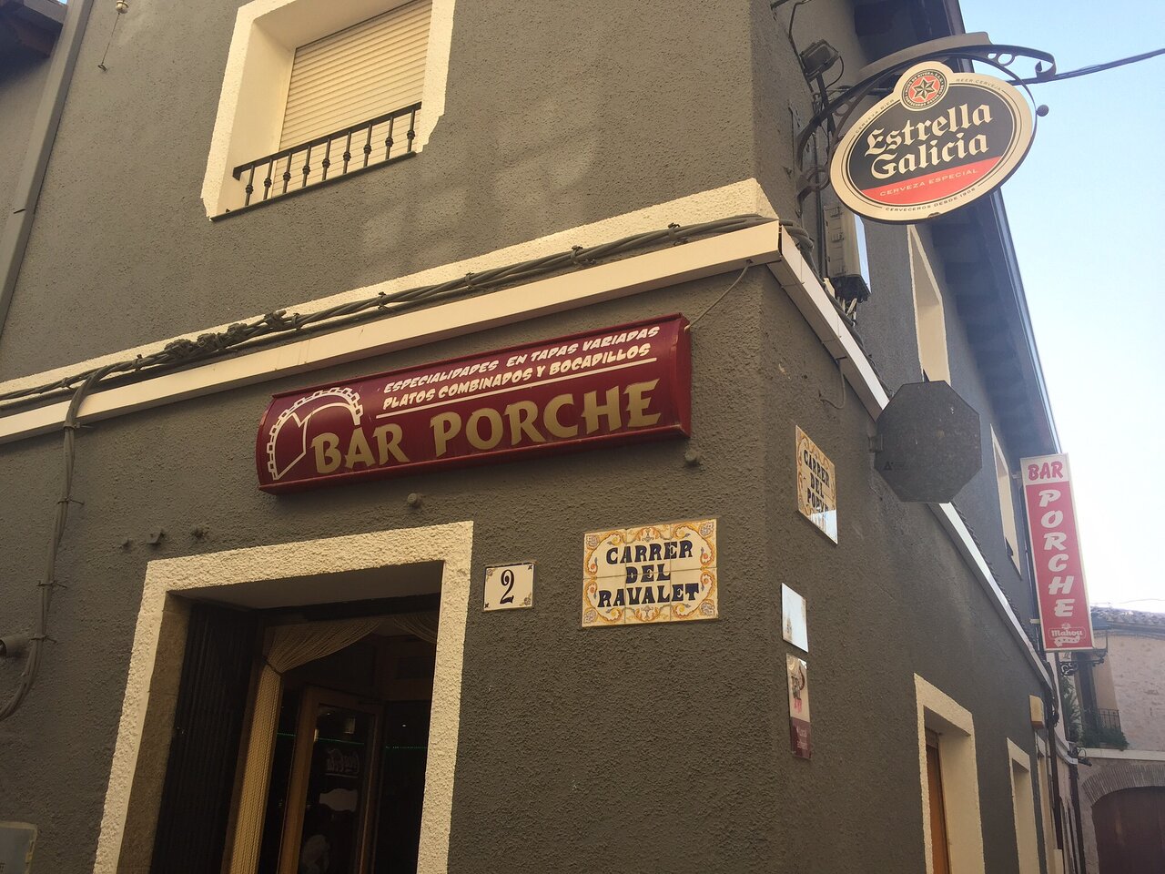 bar porche