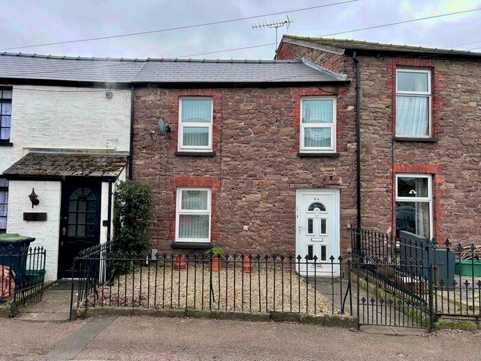 houses for rent in abergavenny