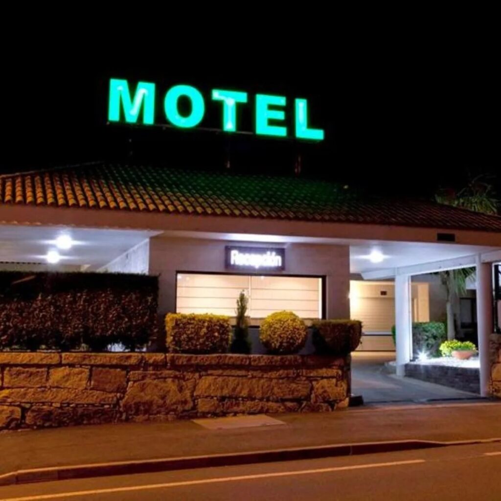 motel cercano ami ubicacion