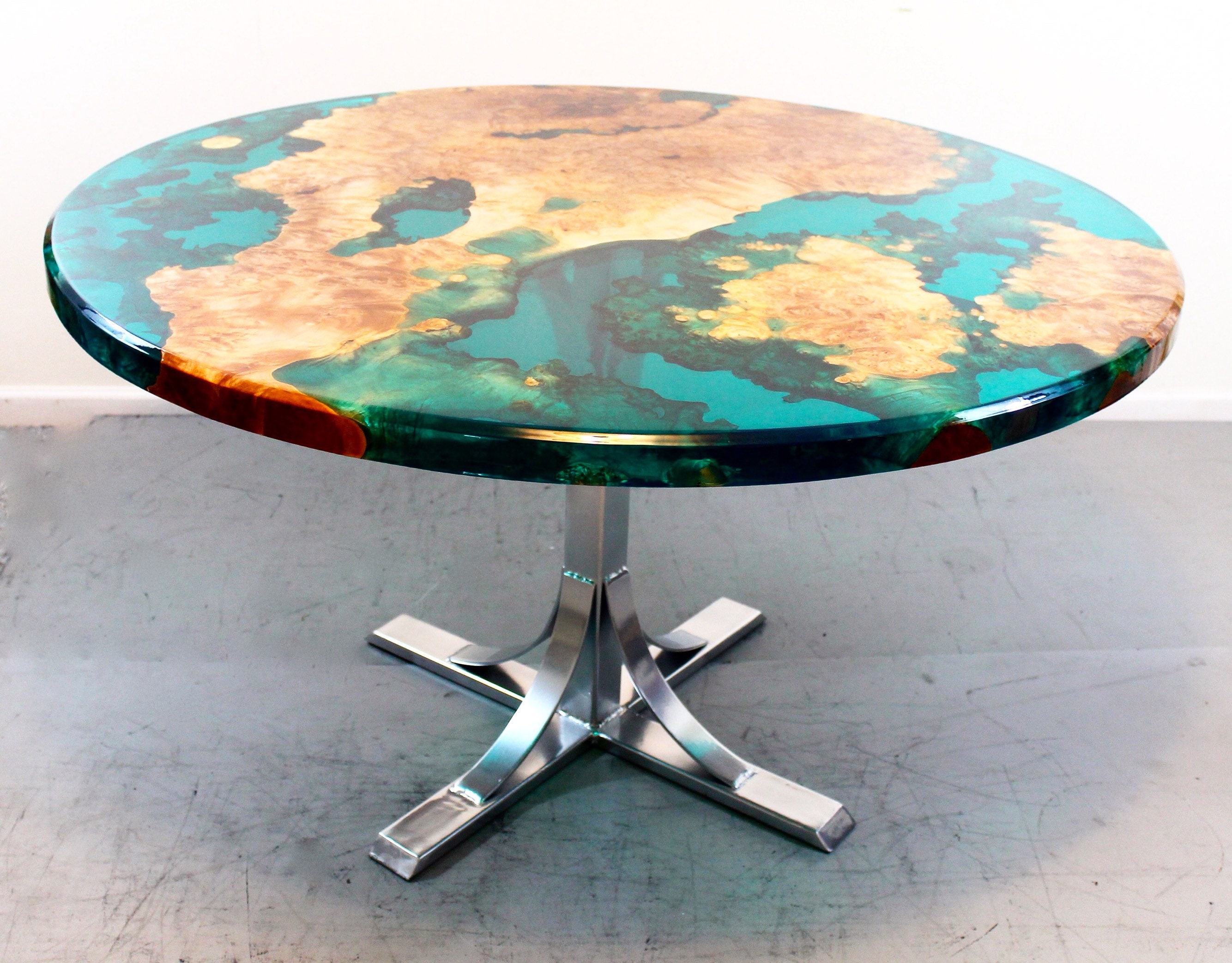 resin dining table round