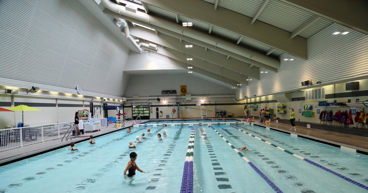 south surrey rec centre pool