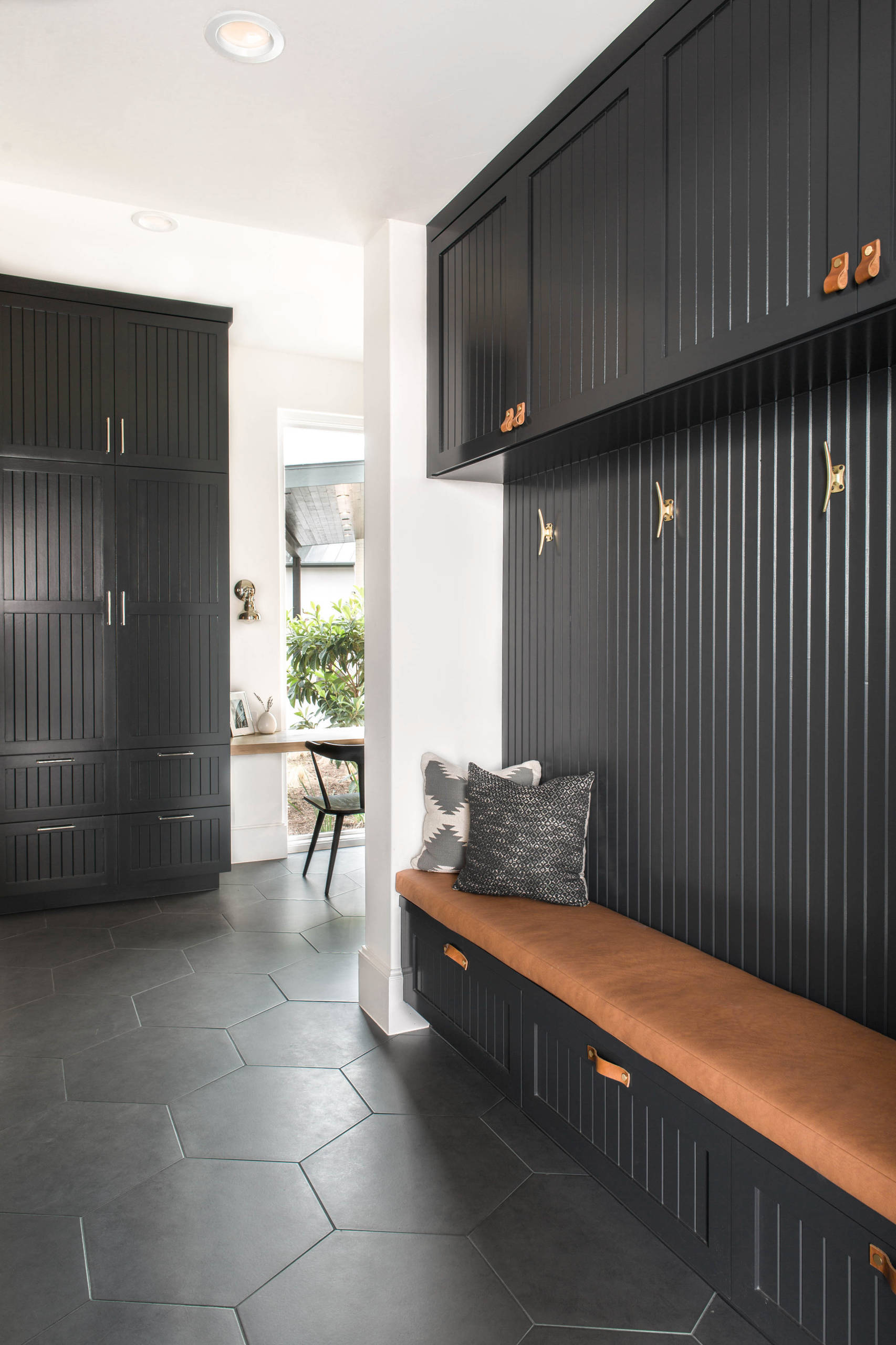 black mudroom bench