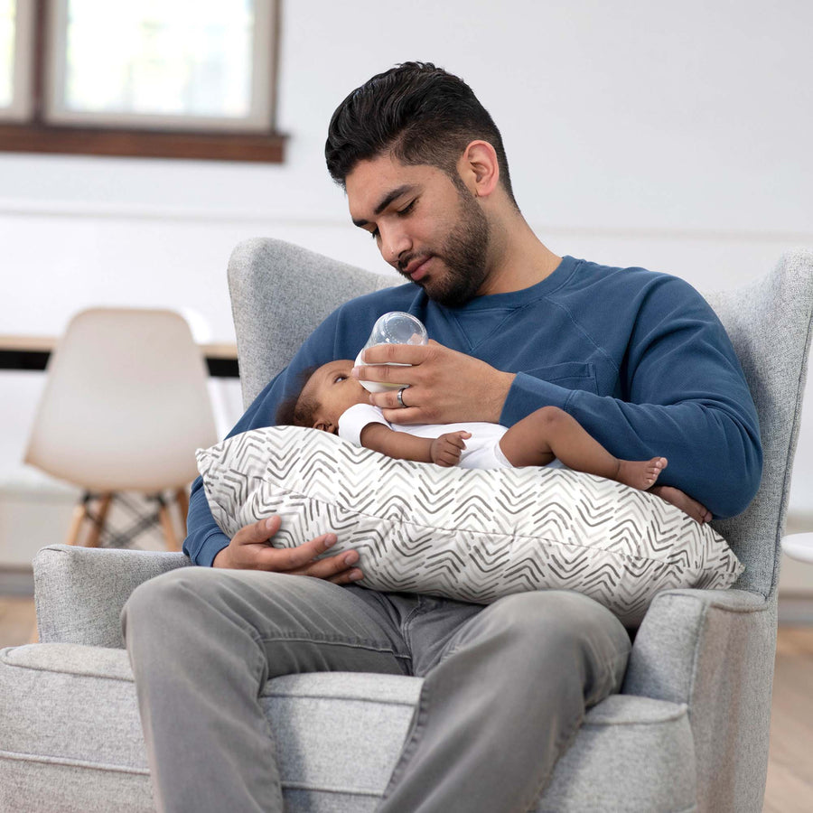 boppy feeding pillow