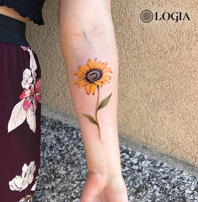 brazo tatuajes de girasol