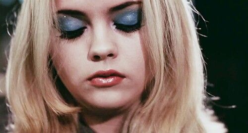 buffalo 66 makeup