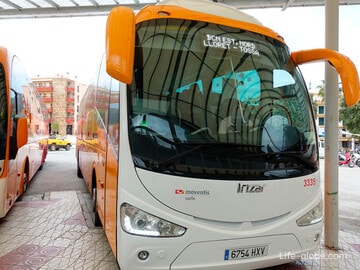 bus from barcelona airport to lloret de mar