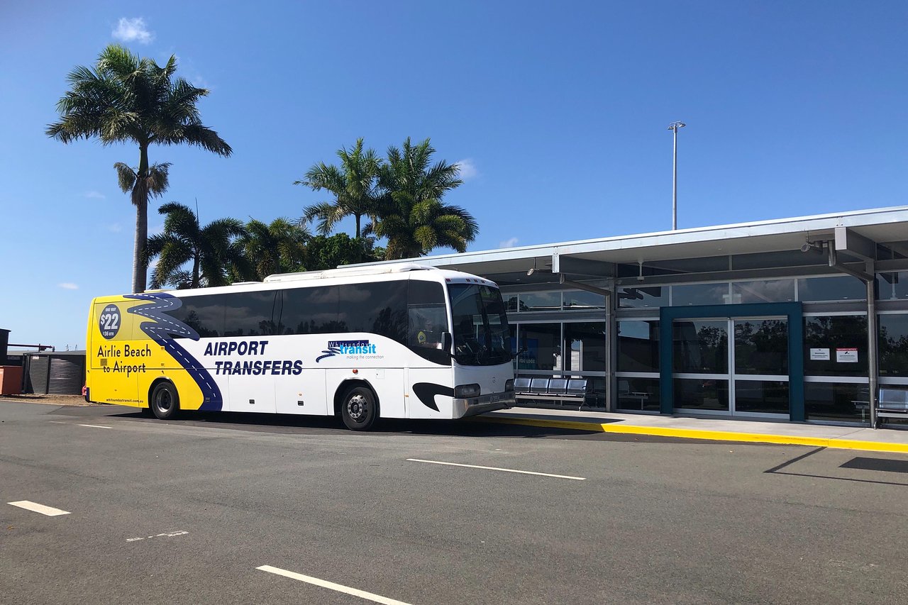 transfer from proserpine airport to airlie beach