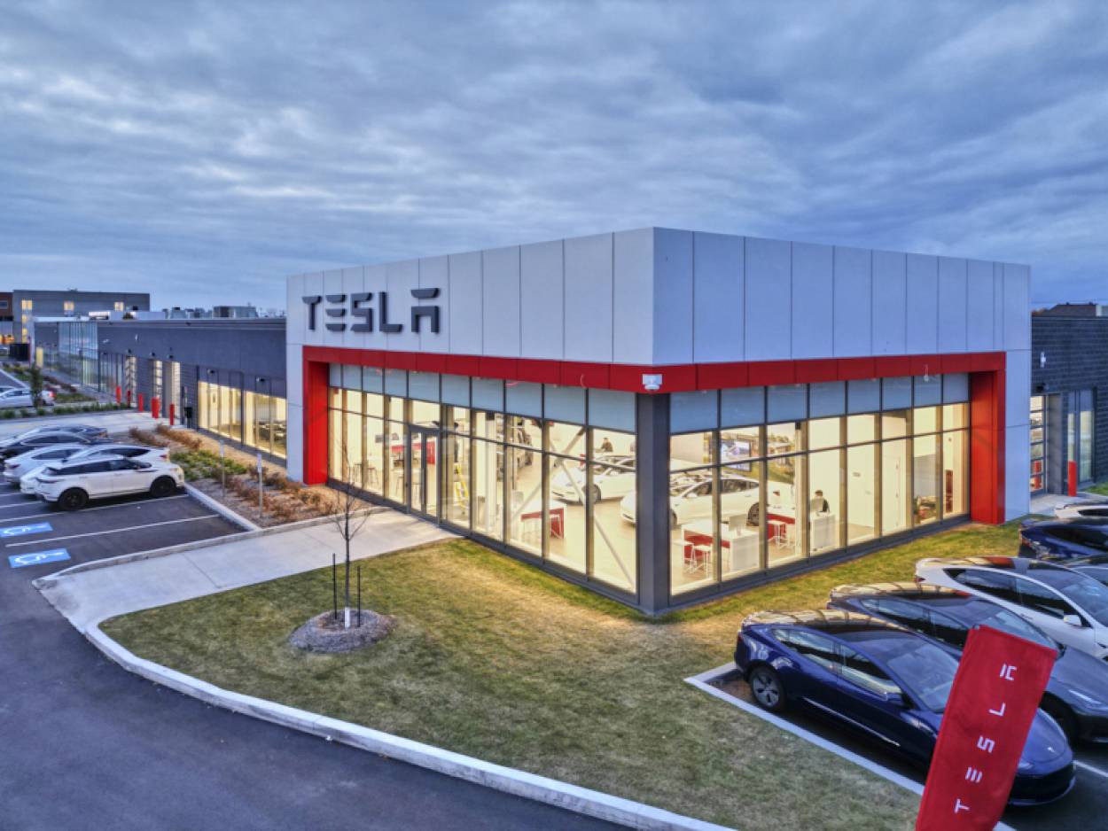 tesla west-island kirkland