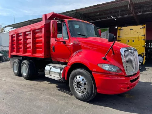 camion de volteo precio