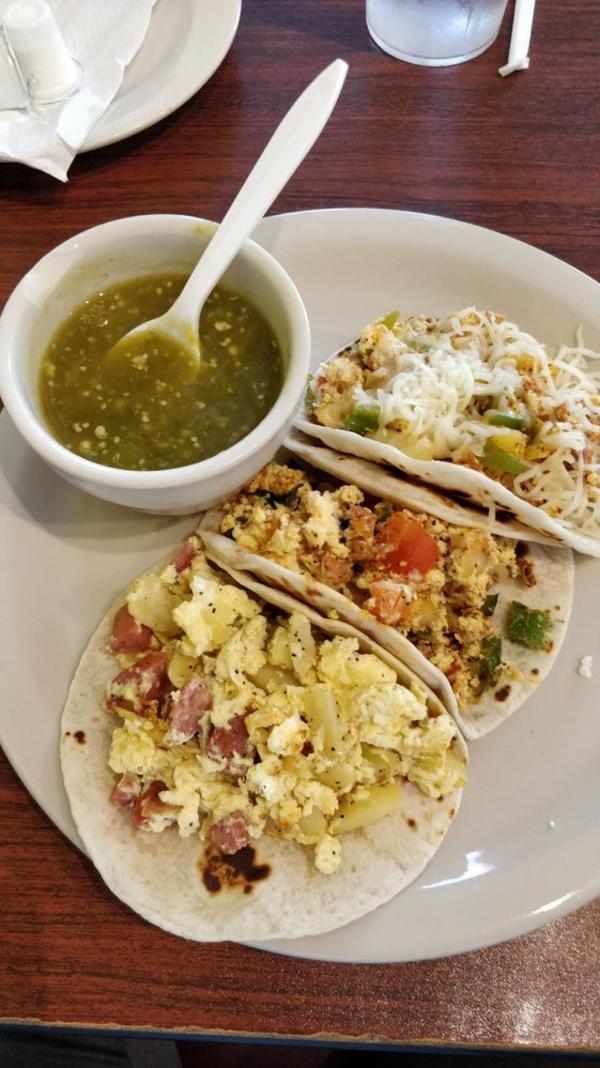 cheap breakfast tacos near me