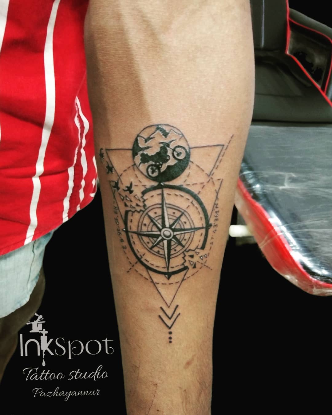 compass tattoo on leg