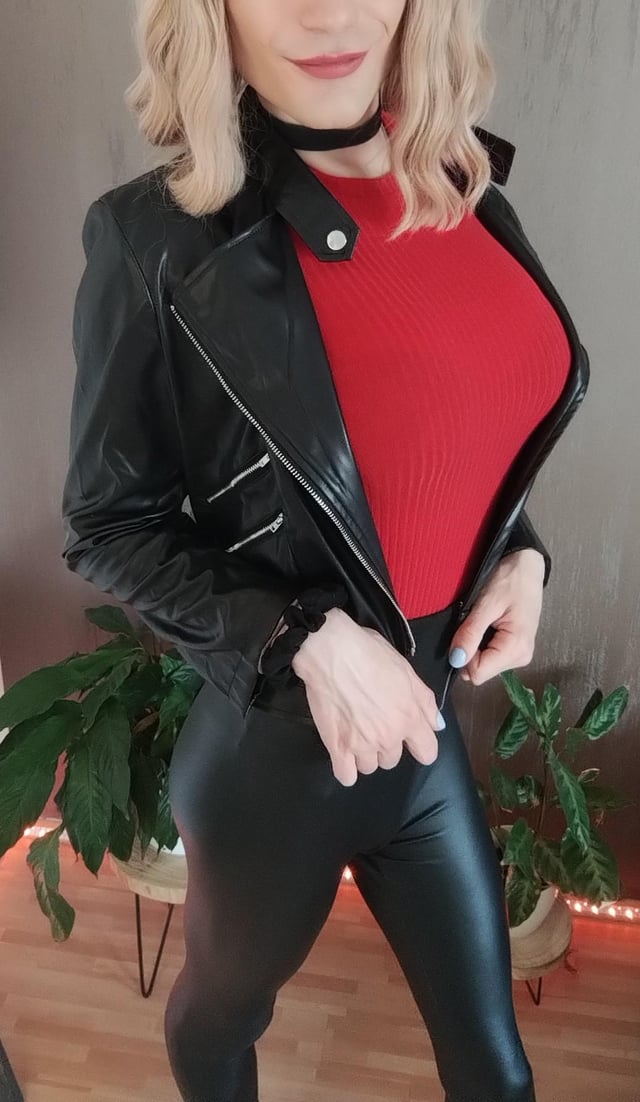 crossdressing leather