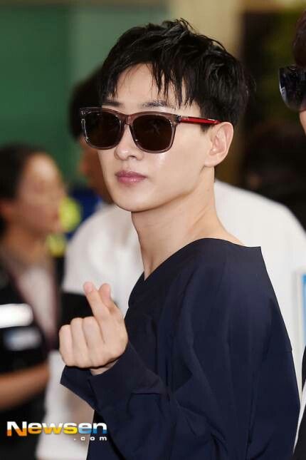 eunhyuk sunglasses