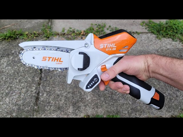 hand held chain saw