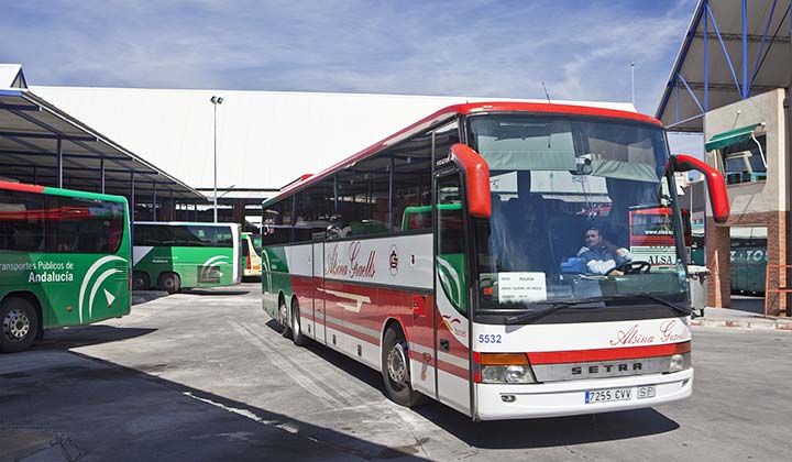 bus from malaga airport to estepona bus station