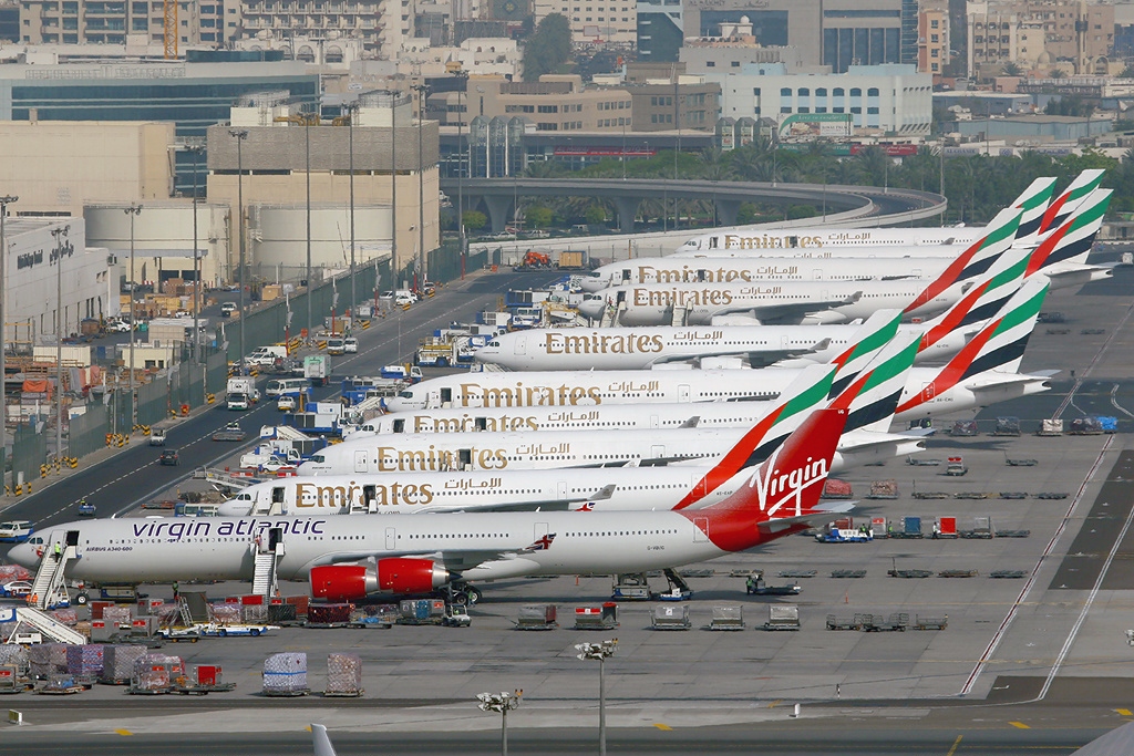 dubai airport flight status