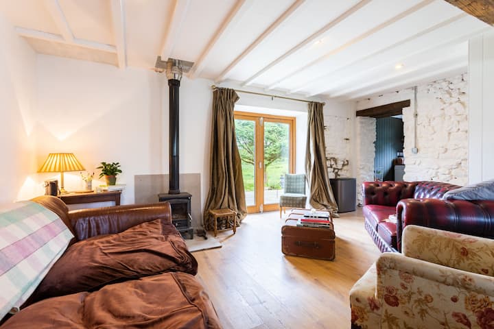 airbnb llandeilo