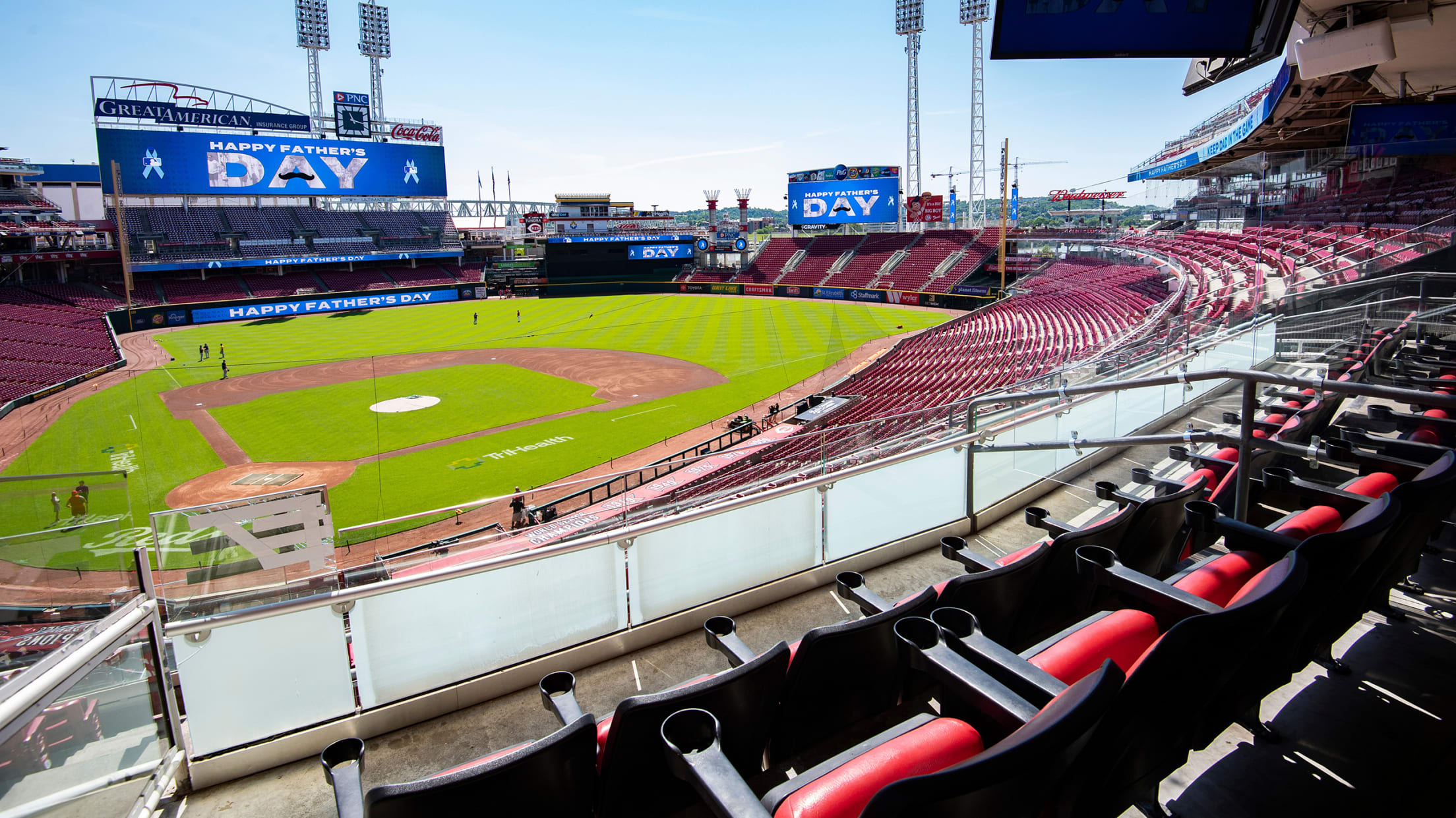 cincinnati reds box