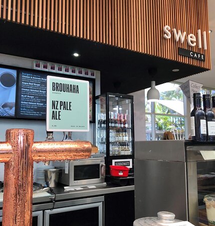 swell cafe sunshine coast airport