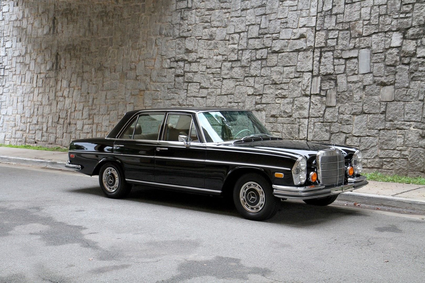 mercedes 280s 1973