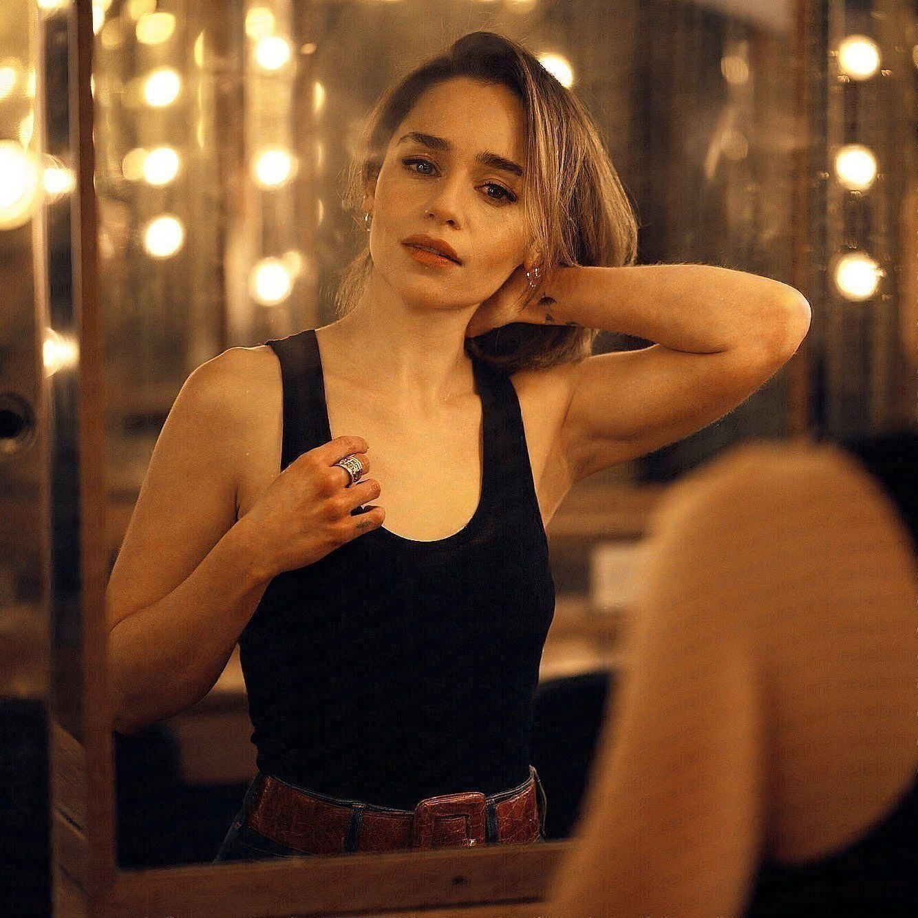 emilia clarke arms