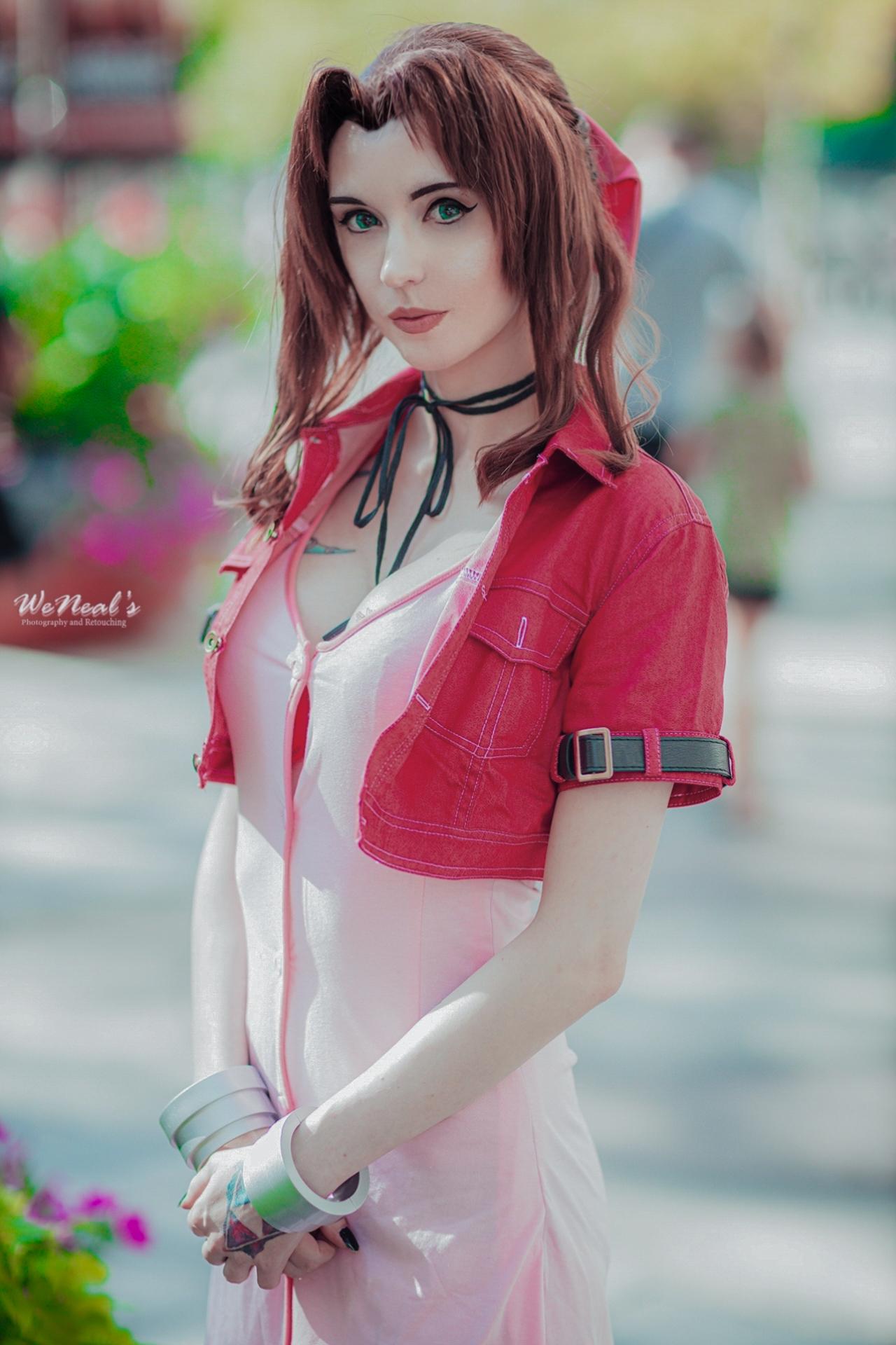 cosplay aerith