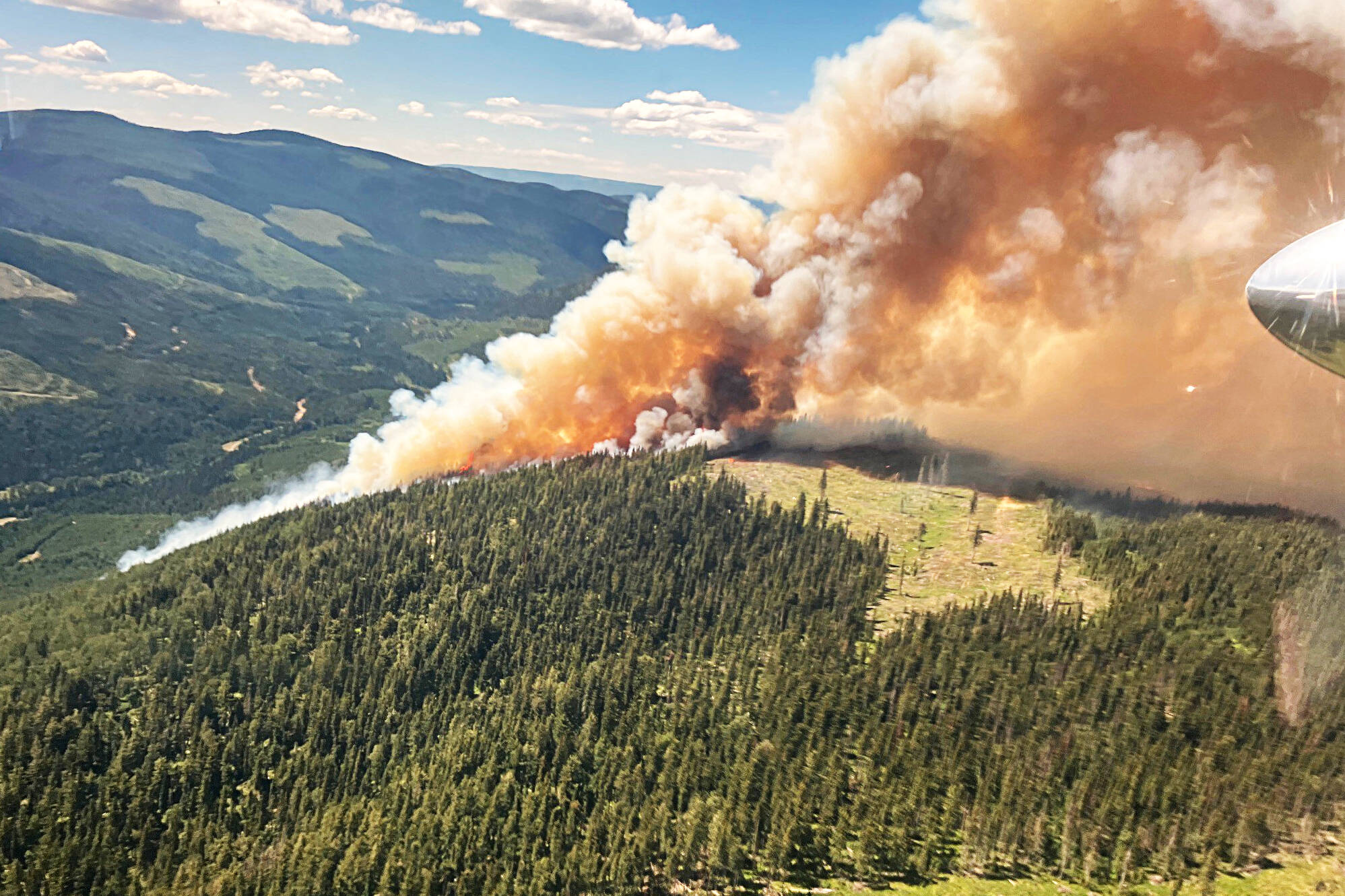 shuswap lake fire