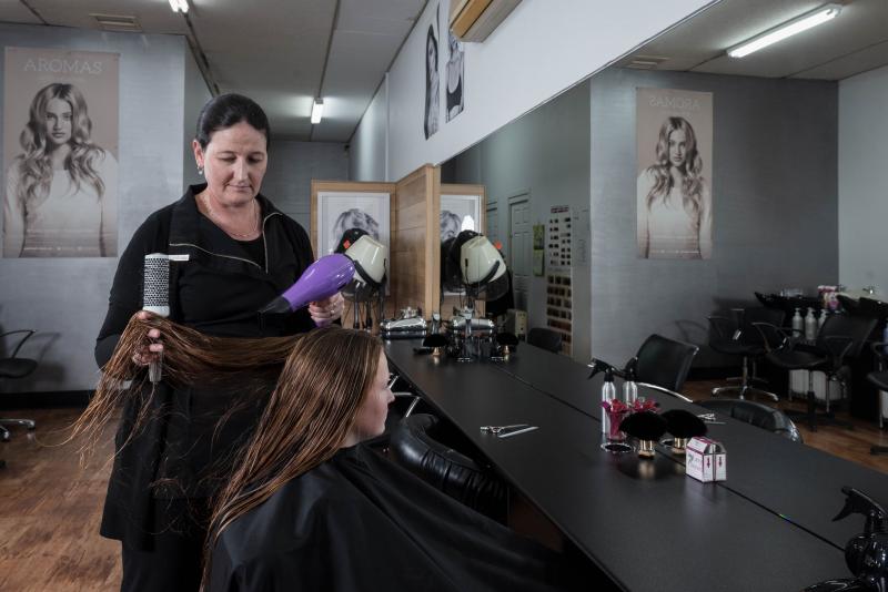 hairdresser tuggeranong