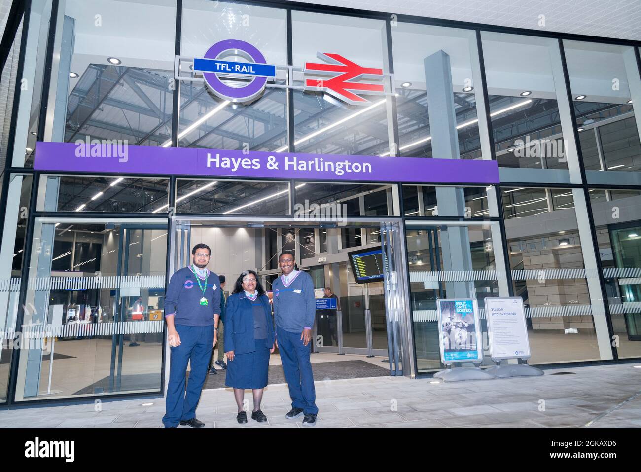 hayes harlington station train times