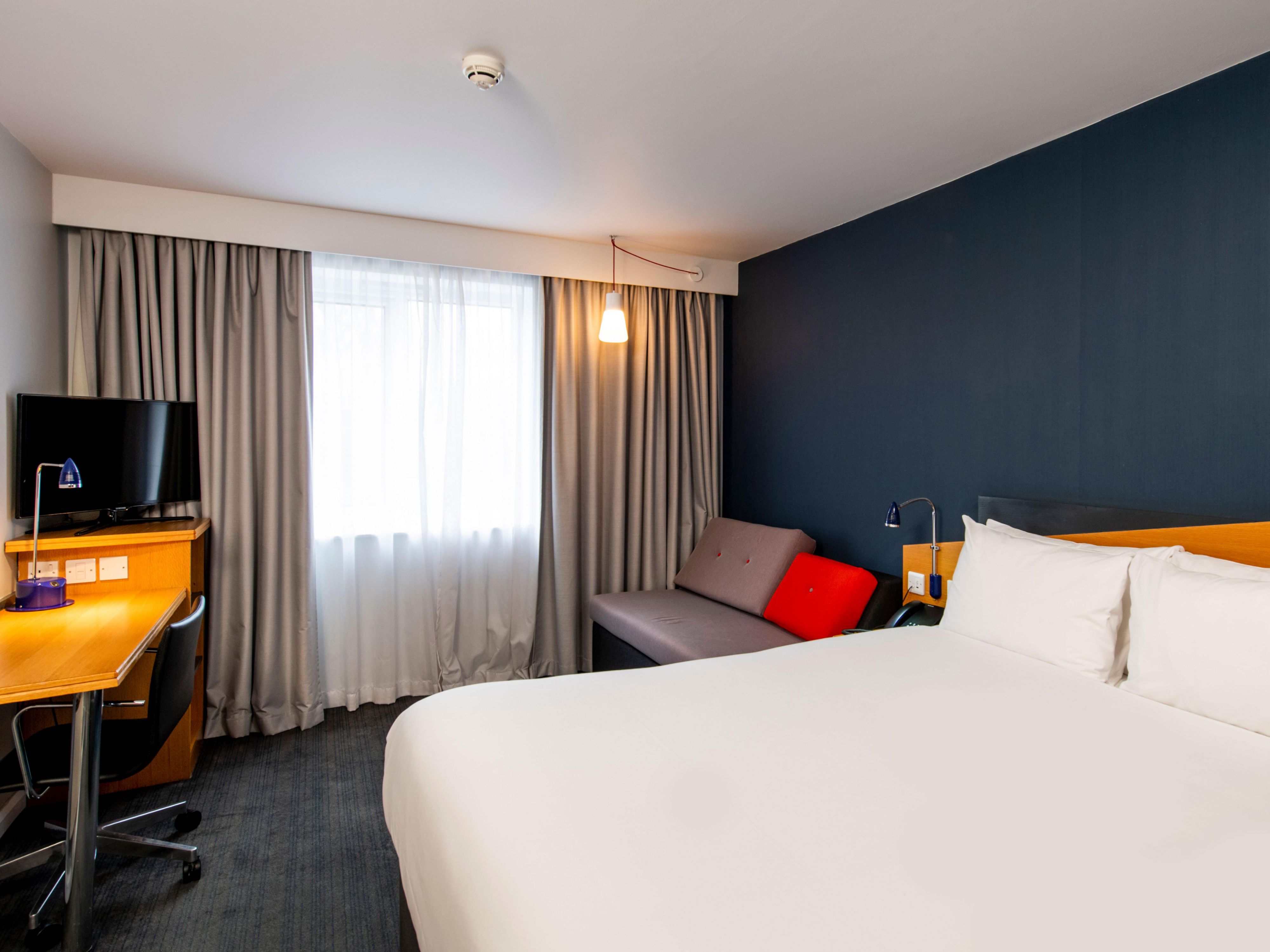 holiday inn express glasgow central