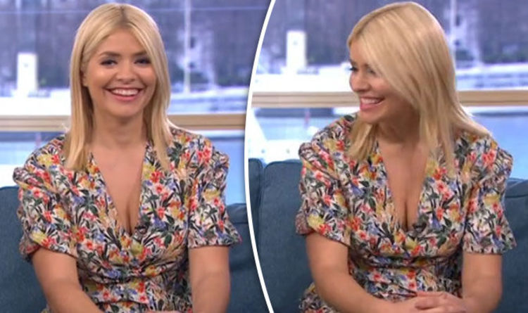 holly willoughby cleavage