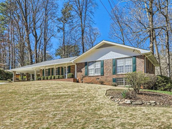 homes in tucker ga