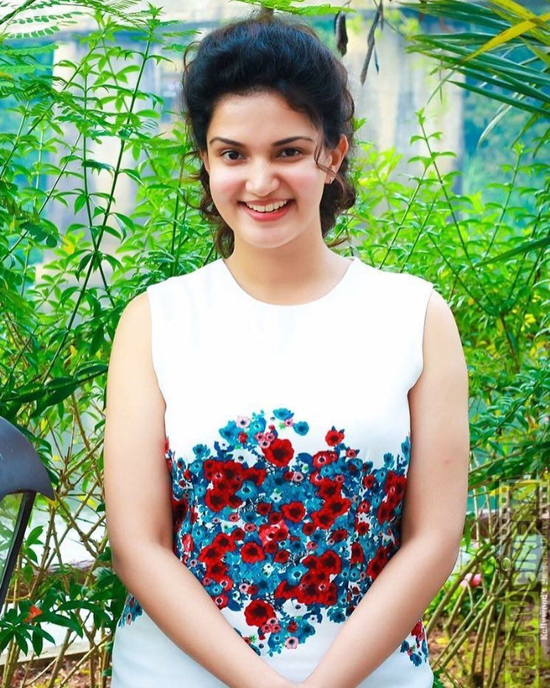 honey rose hd image