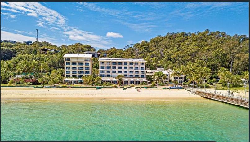 hotels in tangalooma