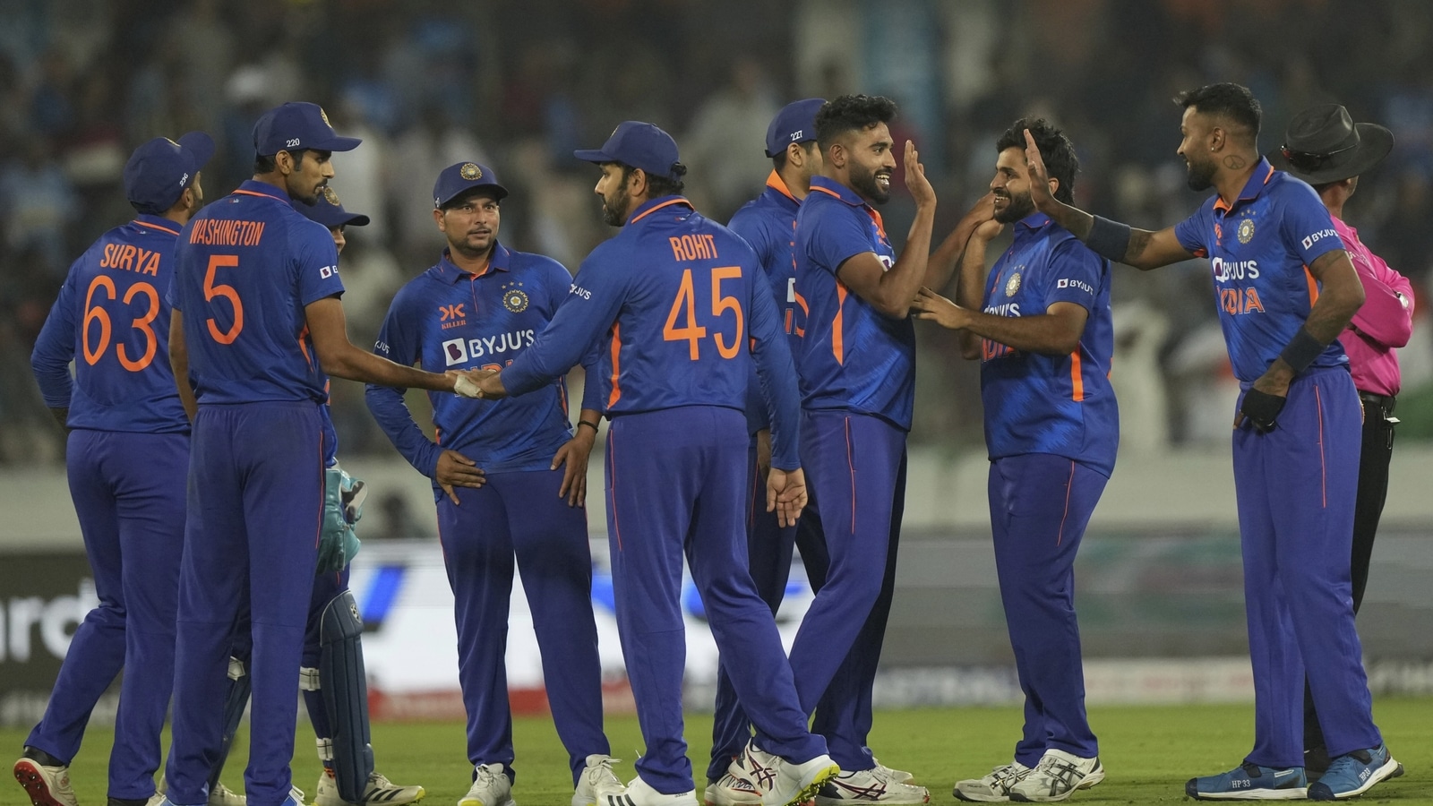 india vs new zealand 1st odi live score