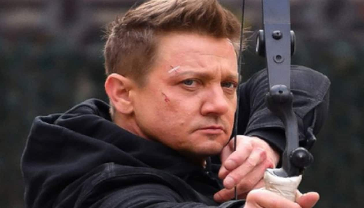 jeremy renner fingers condition