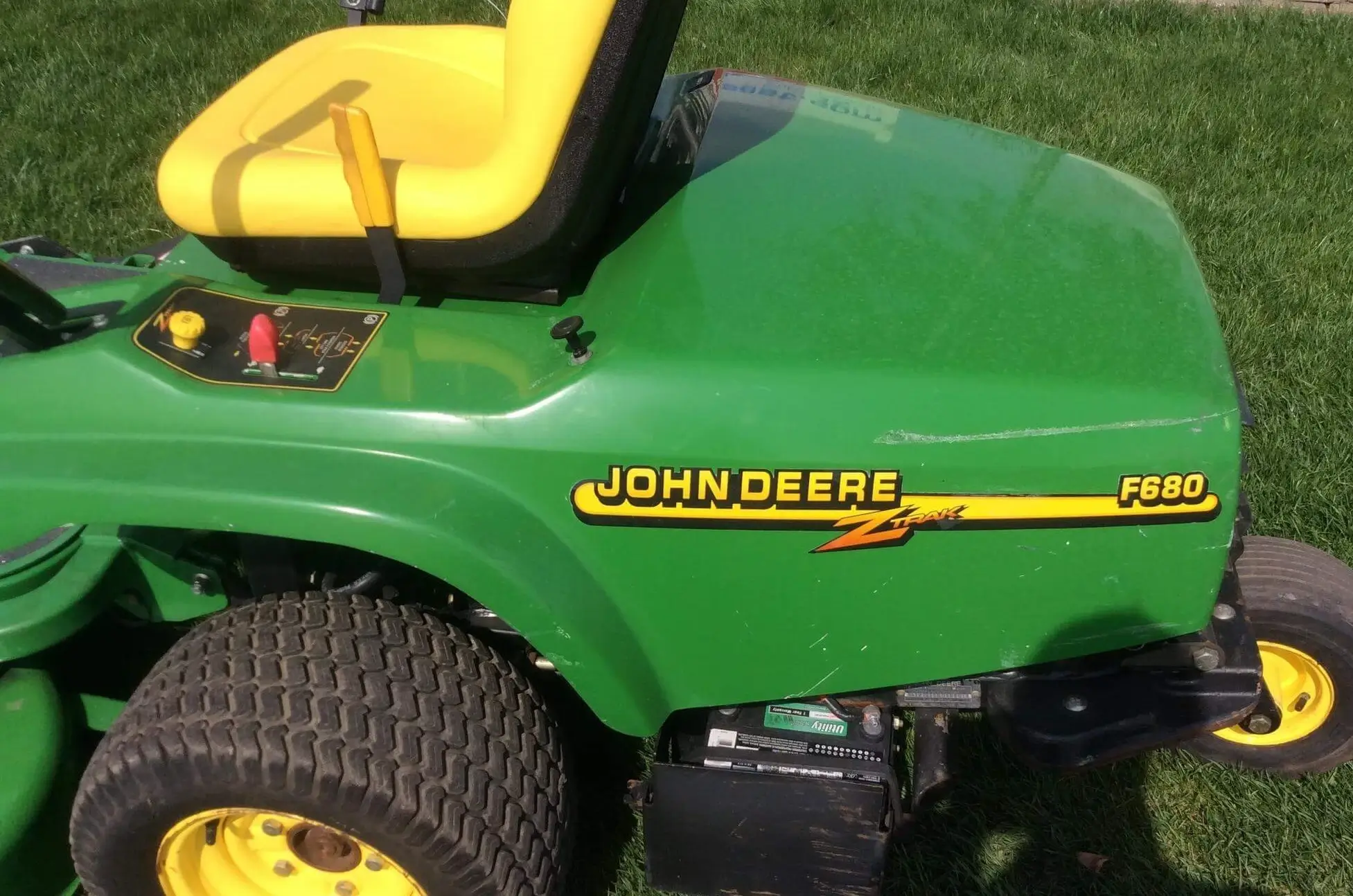 john deere f680