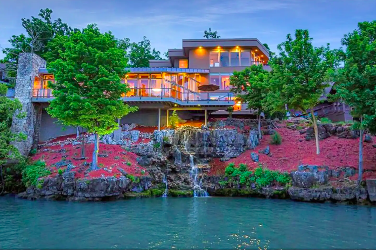 lake house for sale lake of the ozarks