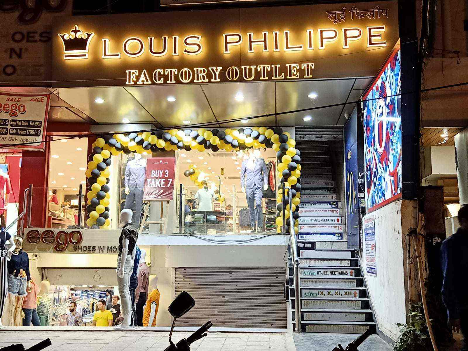 louis philippe near me