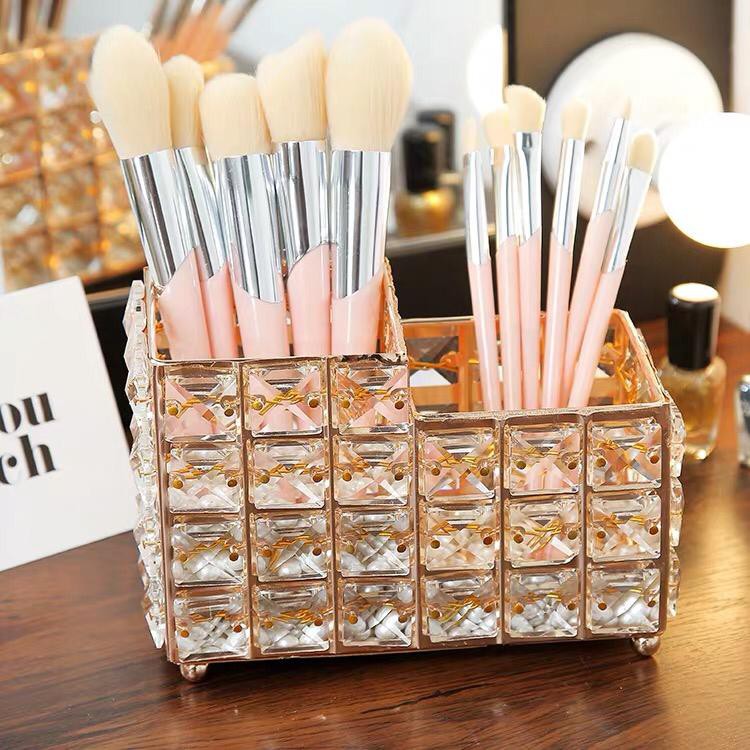 makeup brush holder