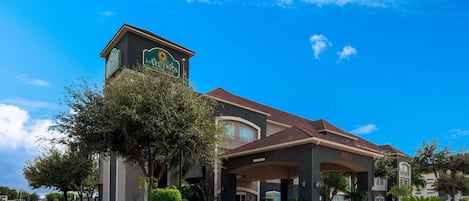 mcallen hotels pet friendly