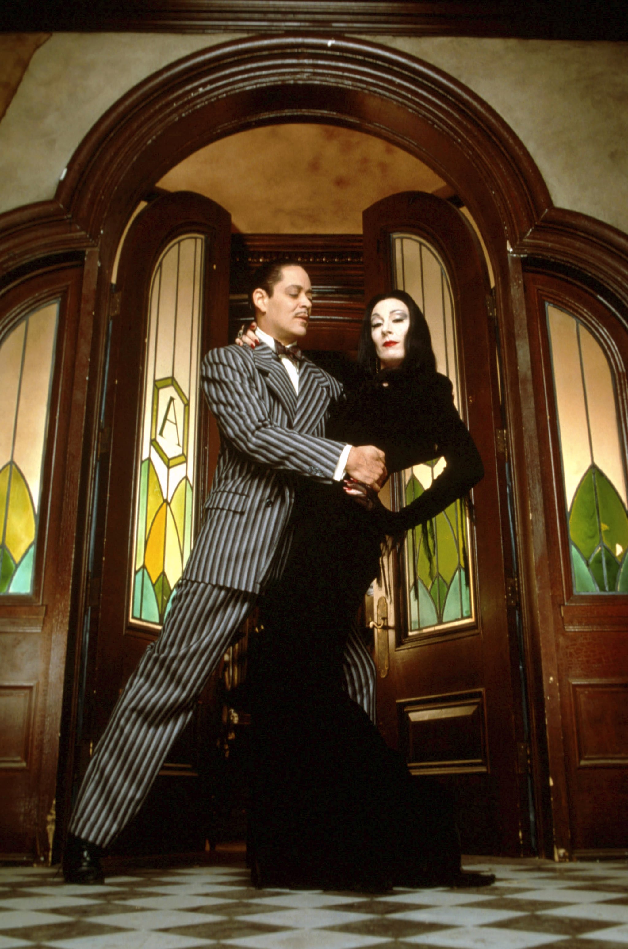 morticia y gomez addams