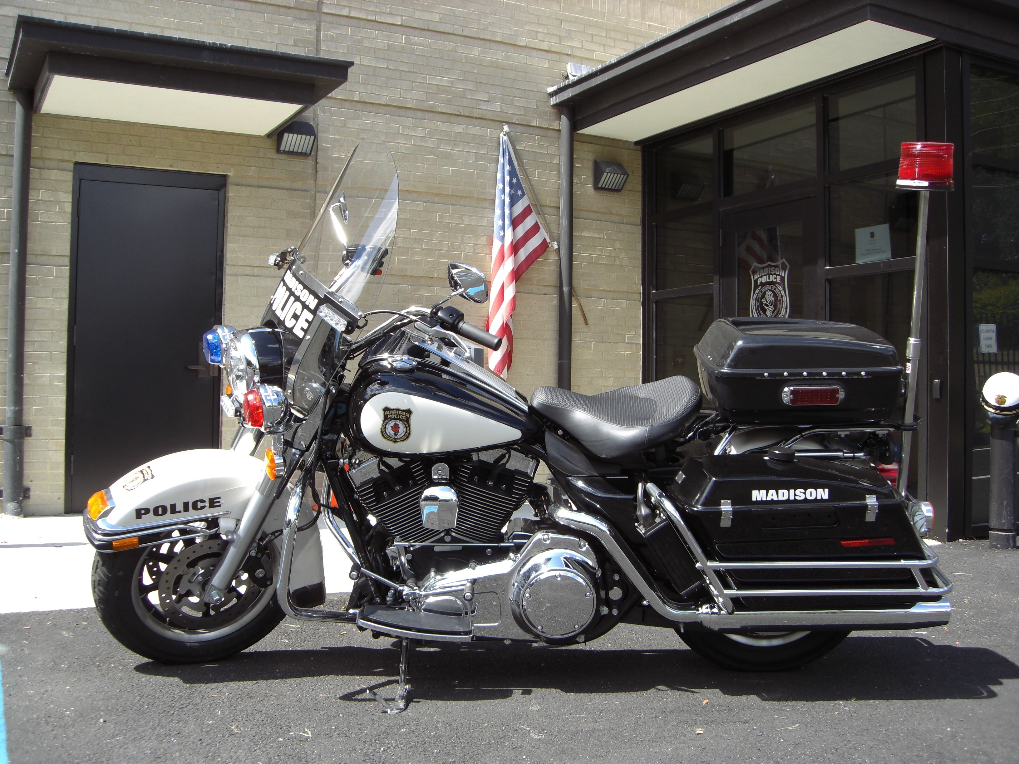 moto harley davidson road king police