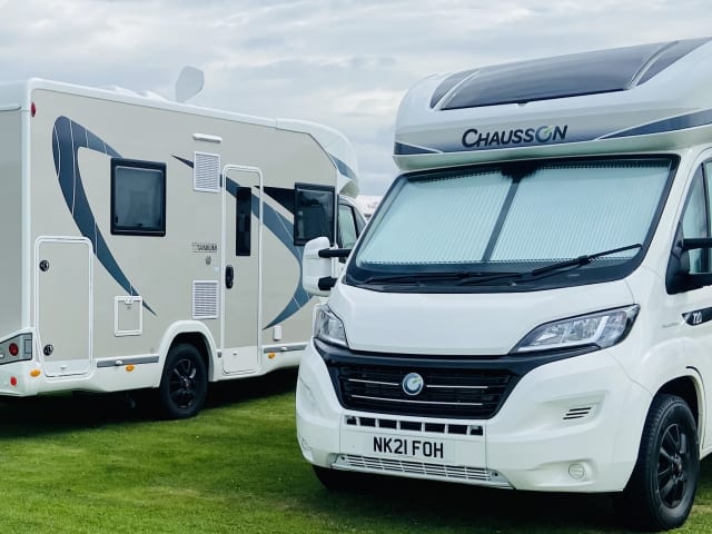 motorhome hire berkshire