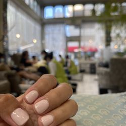 nail salons open near me