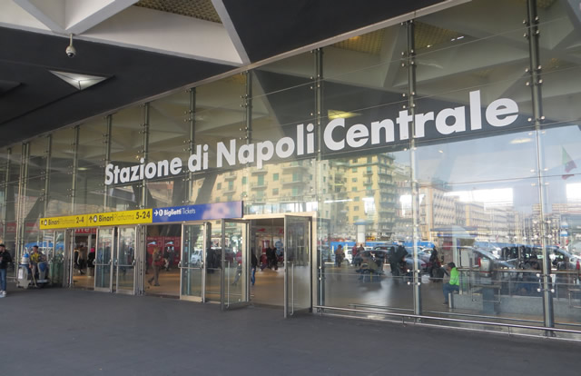 napoli centrale station