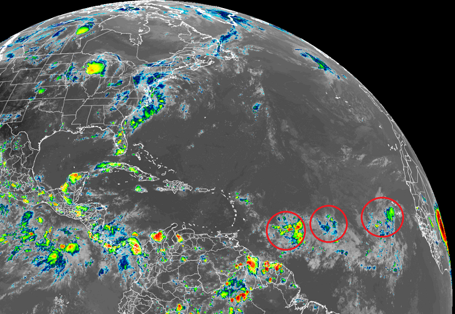 noaa hurricane center satellite